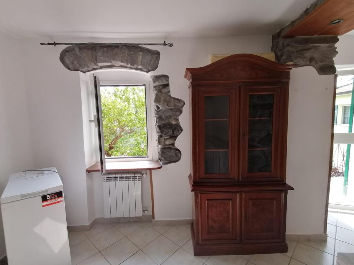 Appartement La Casa Nella Collina à Beverino Extérieur photo